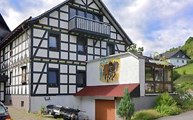 Lovely Apartment In Elpe Near Forest